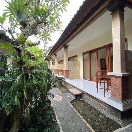 Nataliya Homestay Ubud Zimmer foto