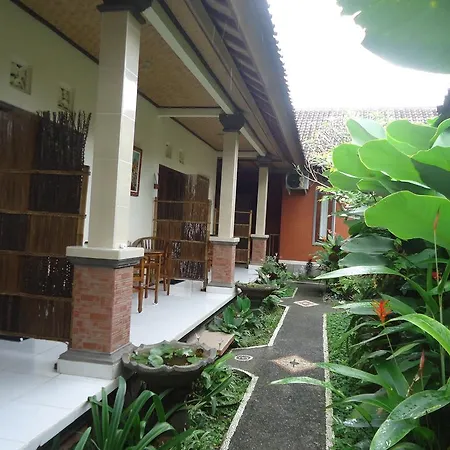 Nataliya Homestay Ubud Exterior foto
